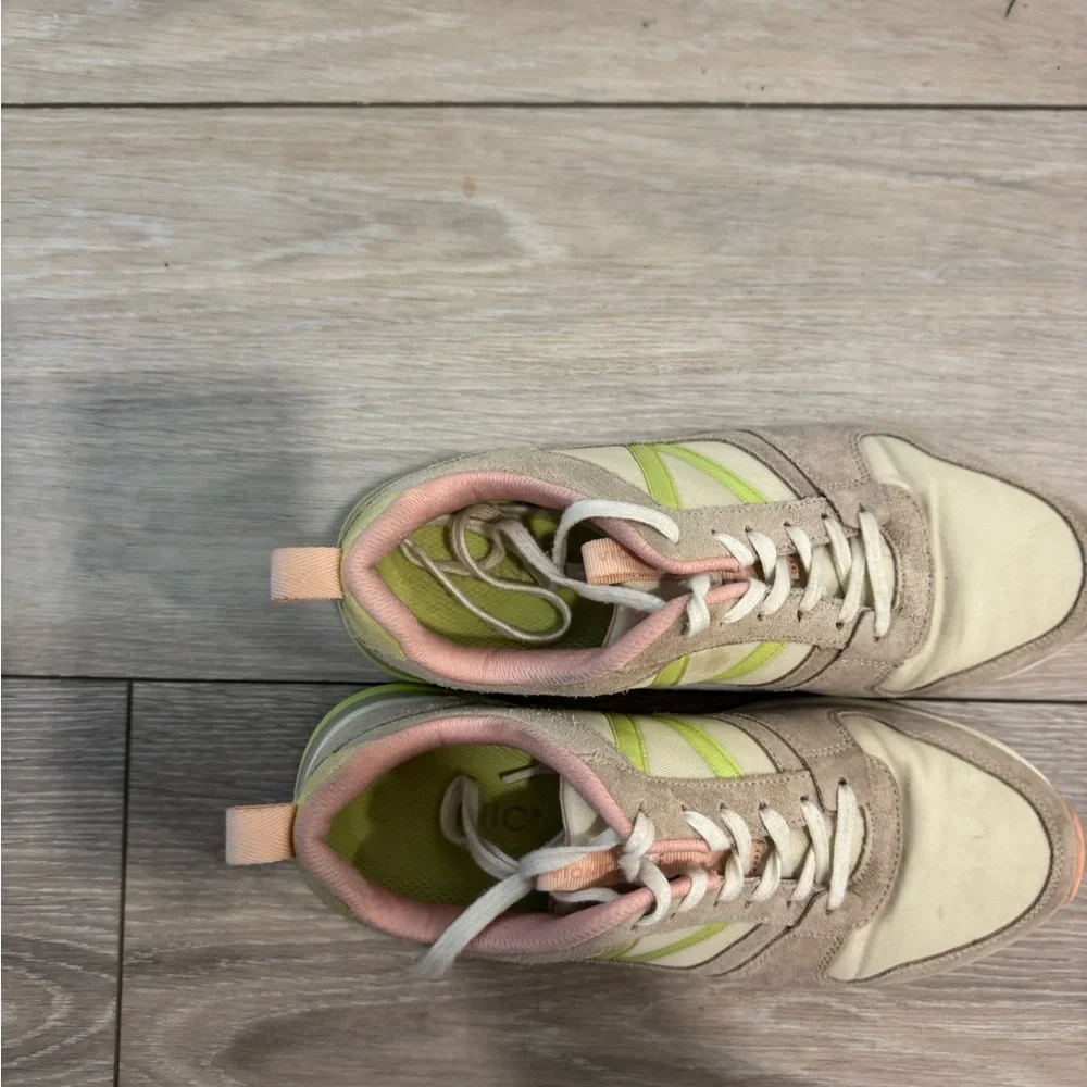 Vionic Women’s Rechelle Nude Leather Retro Colorful Casual Lace-Up Sneakers - Picture 4 of 6